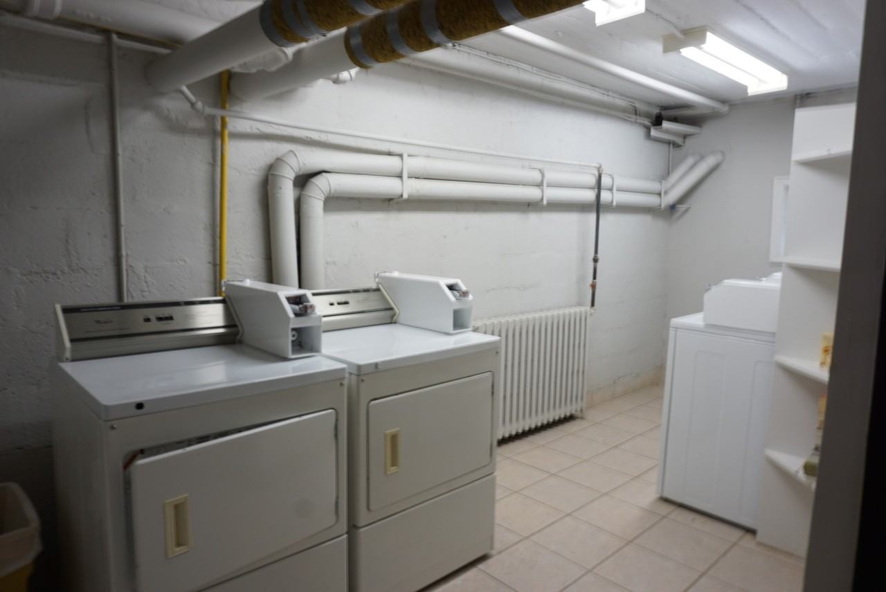 200 Laurier Ave. East - Photo 5 of 6