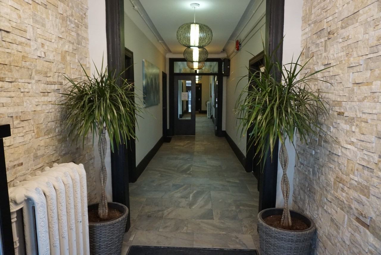 214 Gloucester St. - Photo 3 of 20