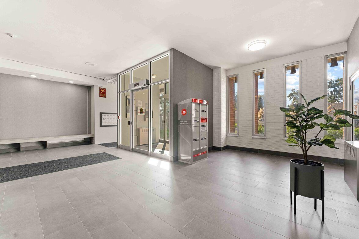 14, 16 Westdale Drive - Photo 5 of 34