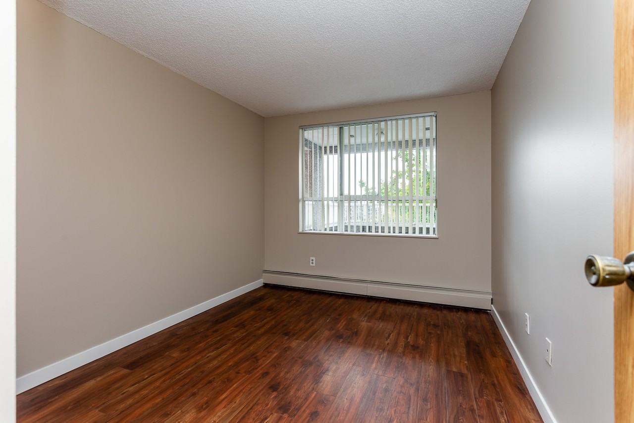 Elmwood Apartments - Photo 7 of 10