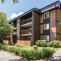 featured image of 944 940-944 Chancellor Drive