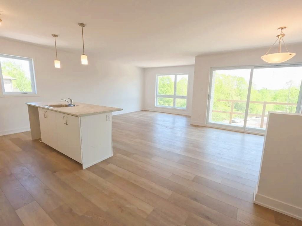 832 DORÉ MALONEY EST - GATINEAU - Photo 2 of 8
