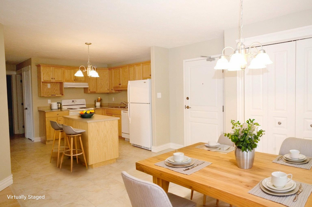 100 Marche - Photo 3 of 23