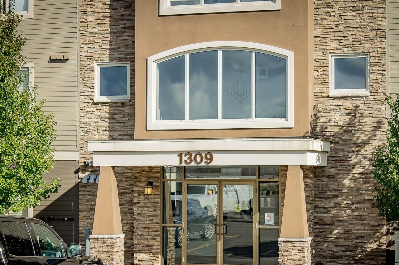 1309 Mountain Road - Photo 2 of 16