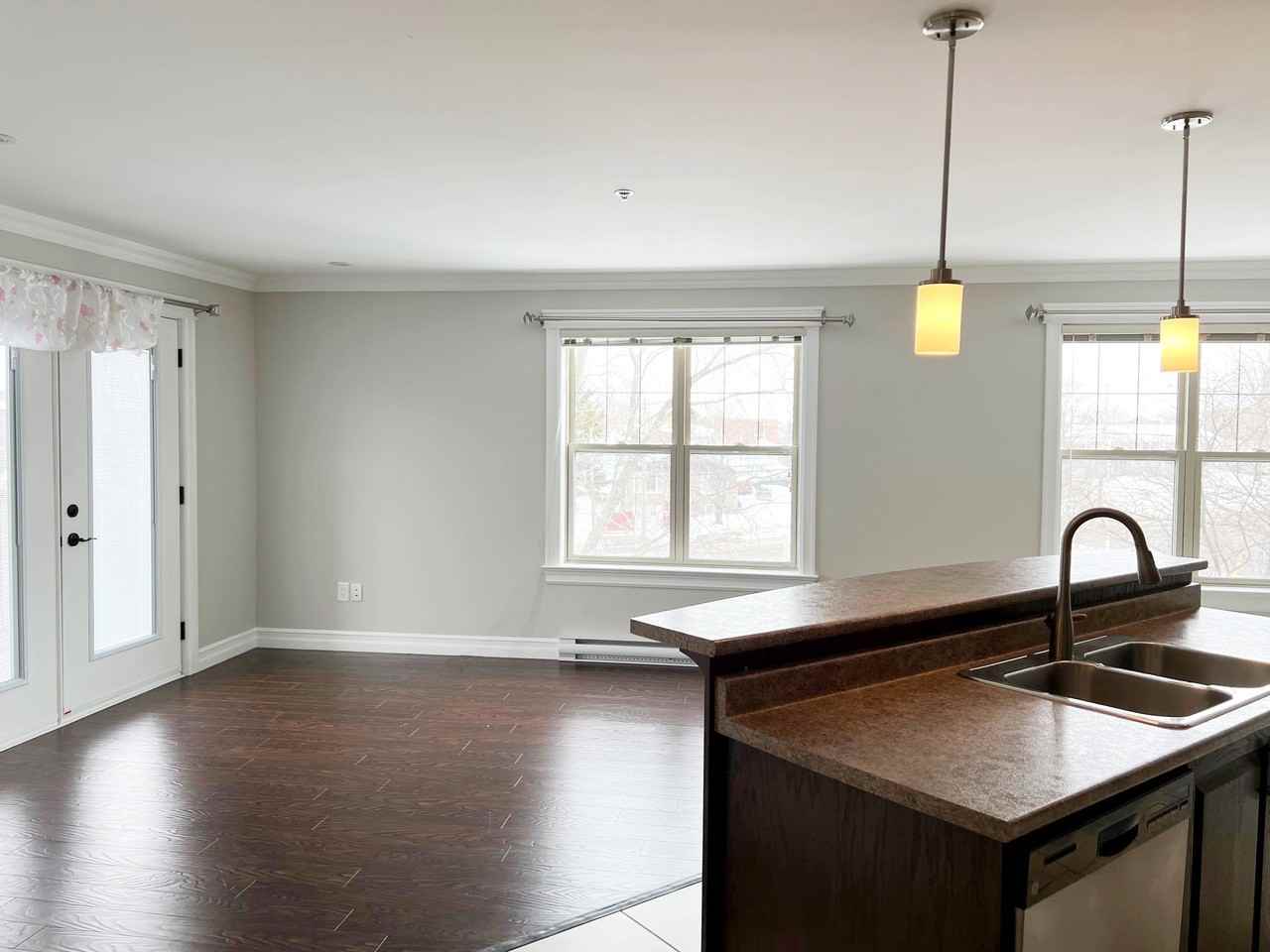 101 Rue Sunset - Photo 4 of 15