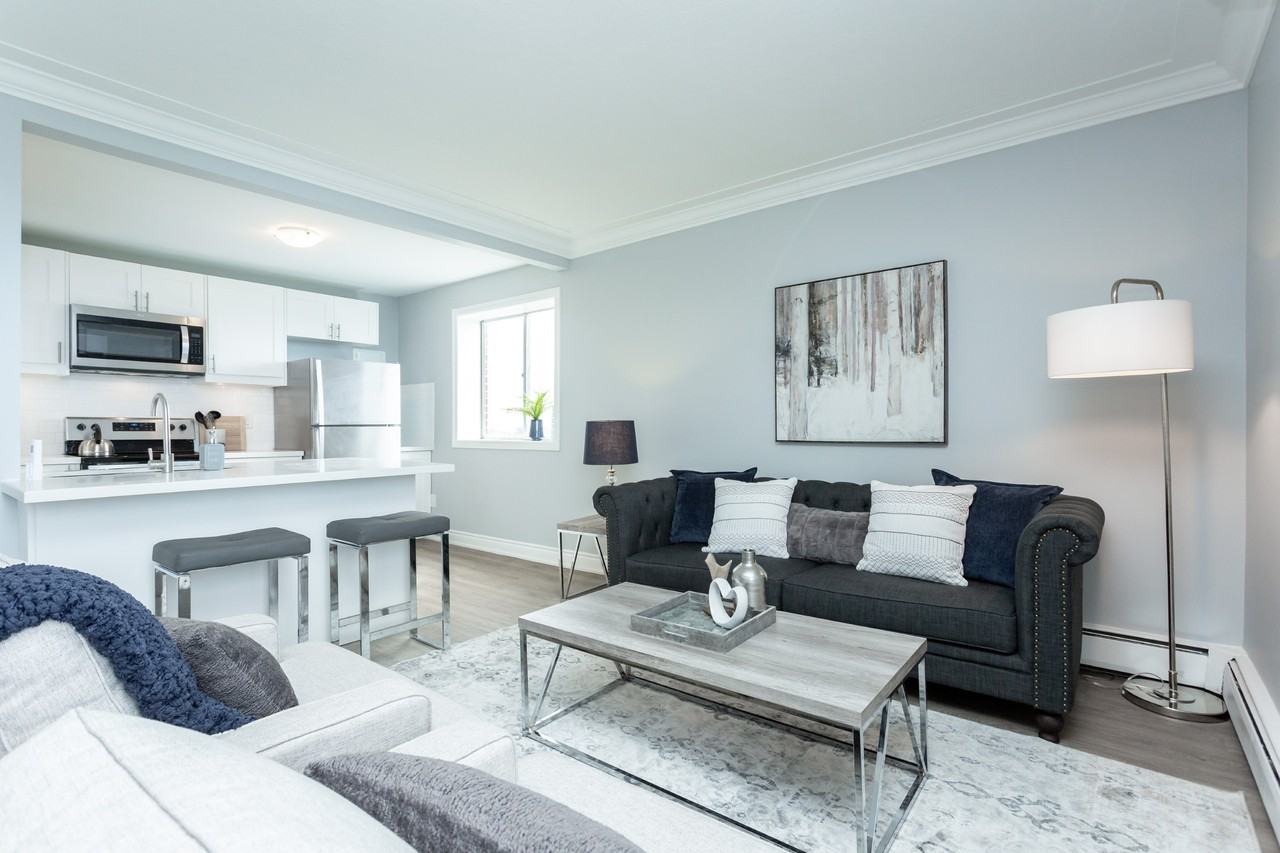 977 Mohawk Road East - Photo 2 of 8