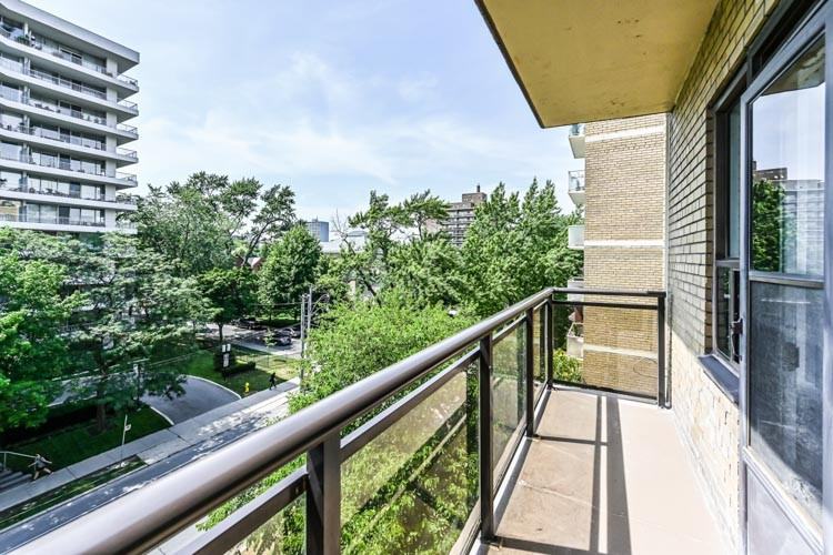 153 St. George - Photo 4 of 7