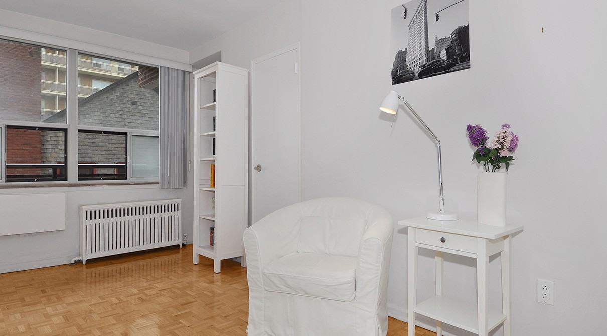 214 St. George - Photo 2 of 12