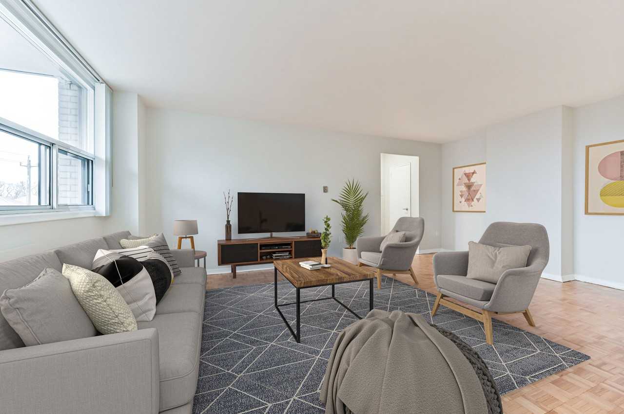 Davisville Tower - Photo 3 of 18