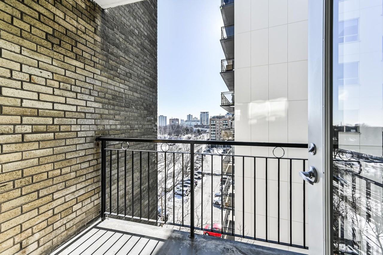 La Salle Towers - Photo 6 of 10