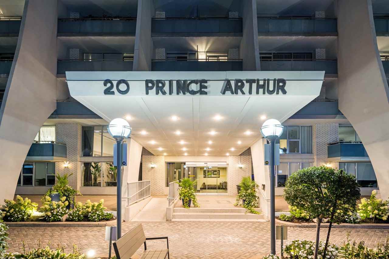 Prince Arthur - Photo 3 of 15