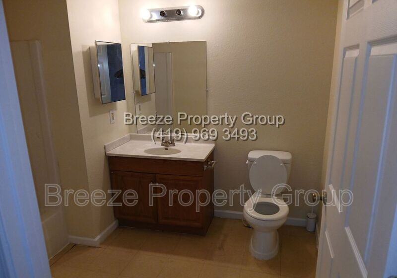 524 Nova St - Photo 4 of 10