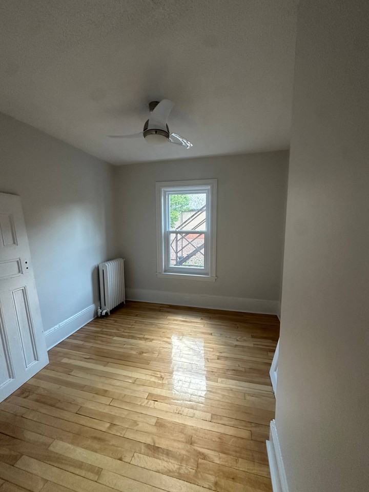 Maclaren & Macdonald - Photo 5 of 7