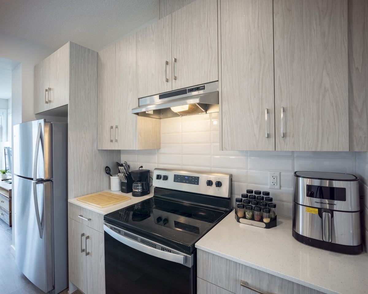 Lakeside Townhomes - Photo 5 of 17