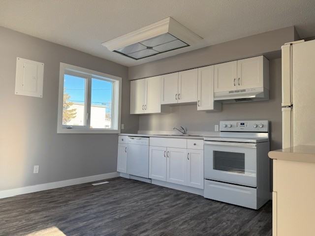 The Holdings - Photo 4 of 28