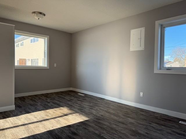 The Holdings - Photo 5 of 28