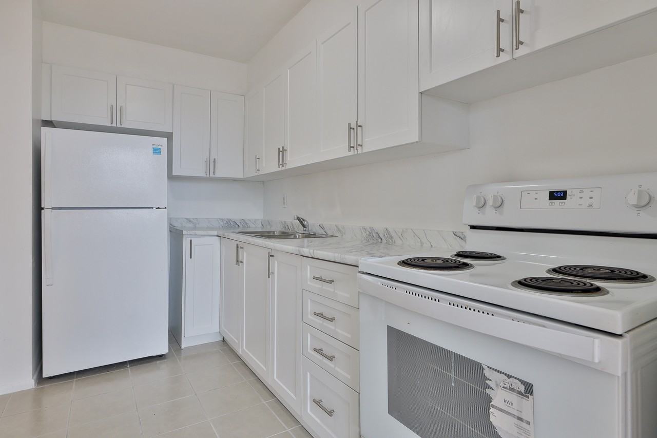 2089 & 2099 Lawrence Ave. W. - Photo 2 of 23