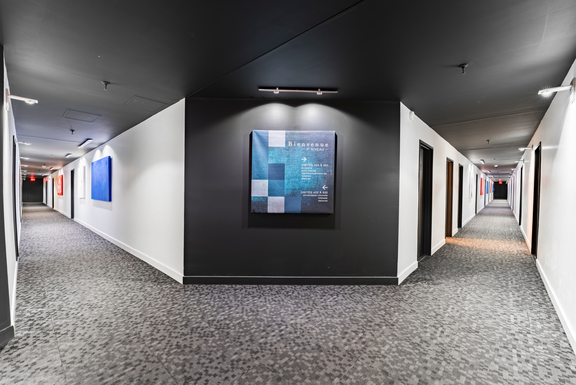 540 Charest Est - Photo 3 of 18