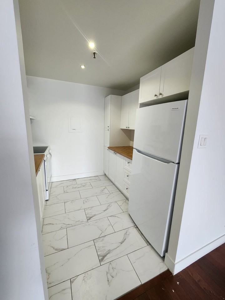 540 Boul Charest E — photo 2