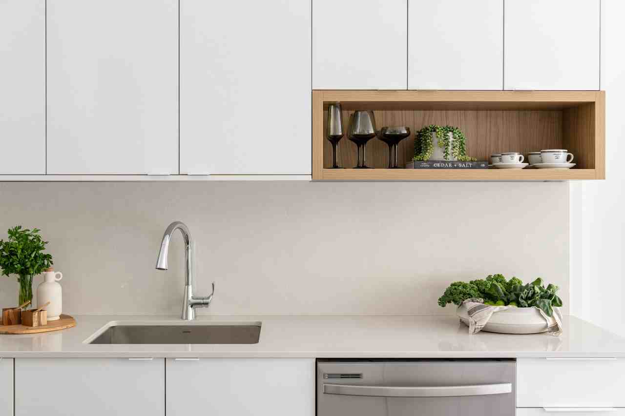 Melody - Photo 3 of 16