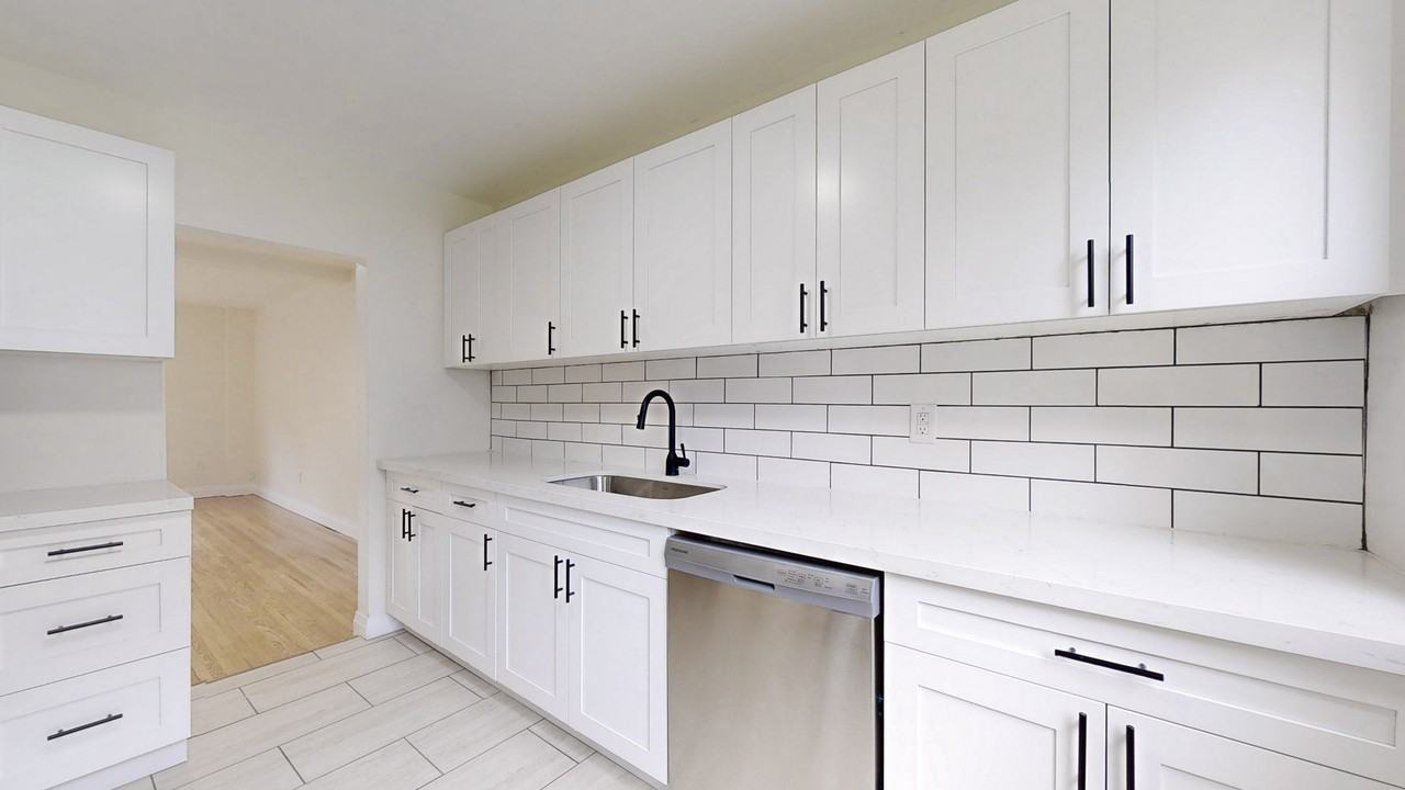 1370 Silver Spear Road - Photo 3 of 42