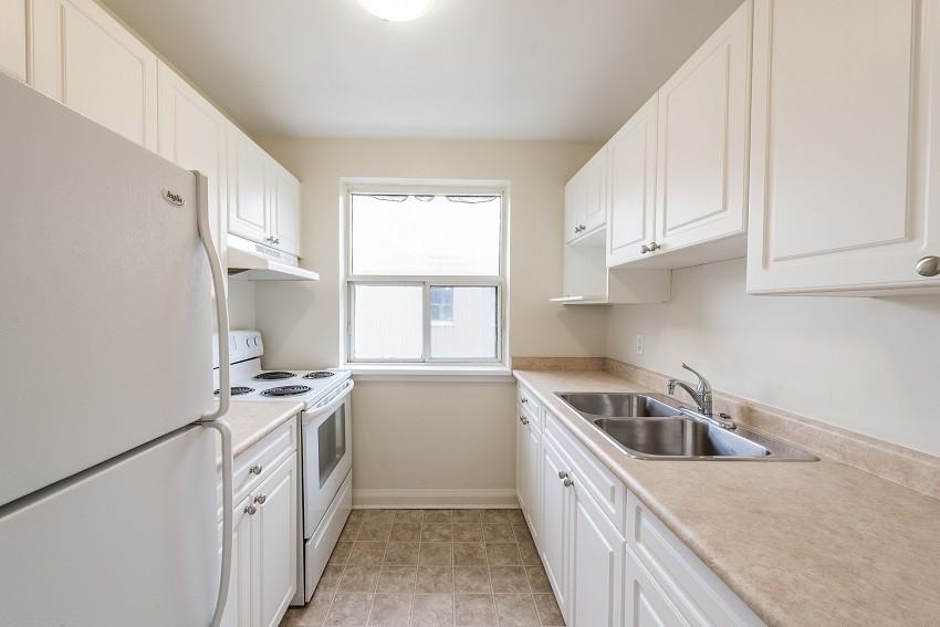 Grand Avenue Apartments - Photo 7 of 39