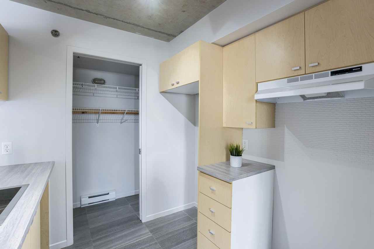 325, rue de Saint-Vallier - Photo 5 of 30