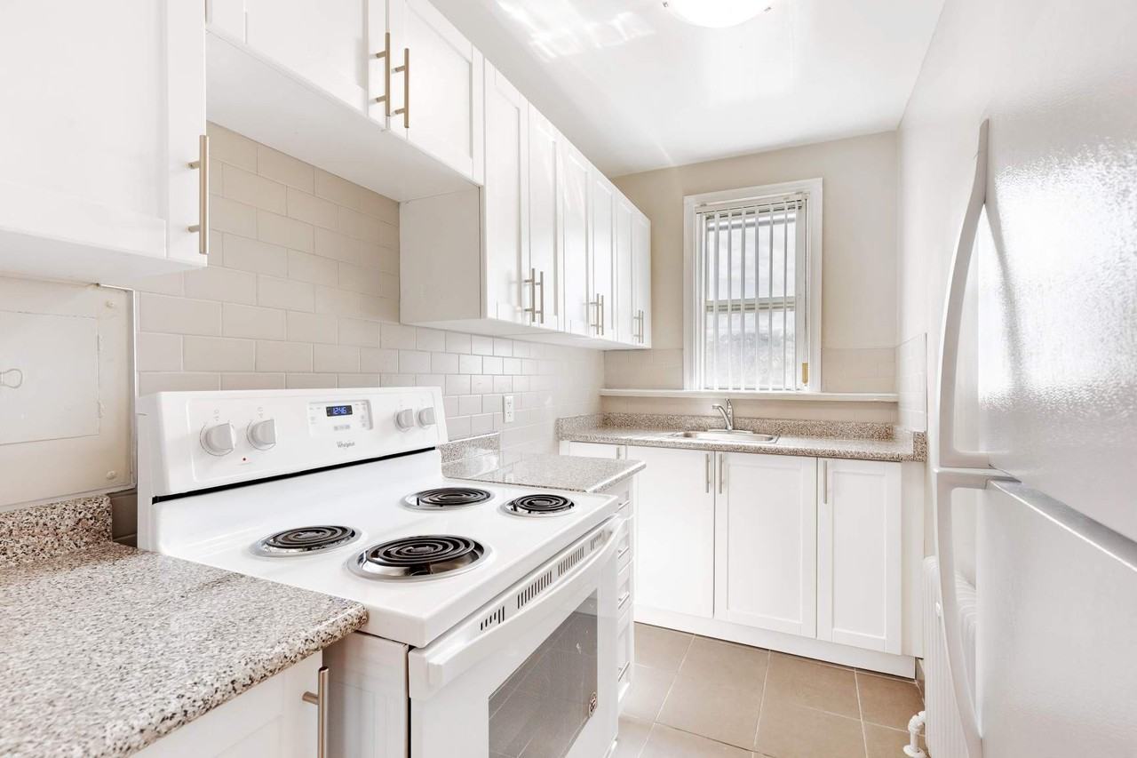 14,18,22,26 Engelhart Crescent - Photo 4 of 5