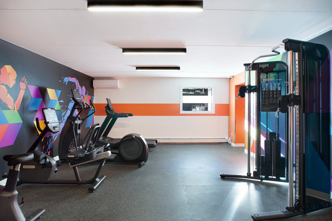 Skygate Tower - Photo 3 of 17