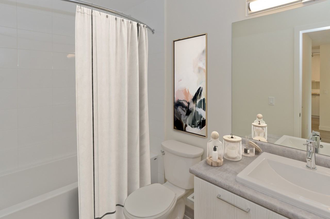 Tower Lane Terrace Apartments - Photo 5 of 11