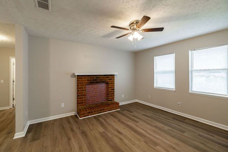 110 Upland Ct - Photo 3 of 23