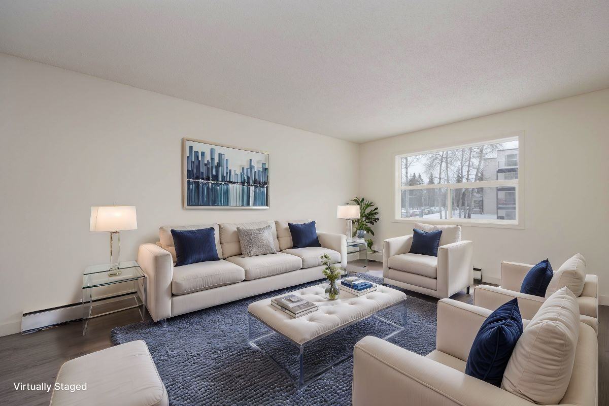 Hillside Manor - Photo 3 of 6