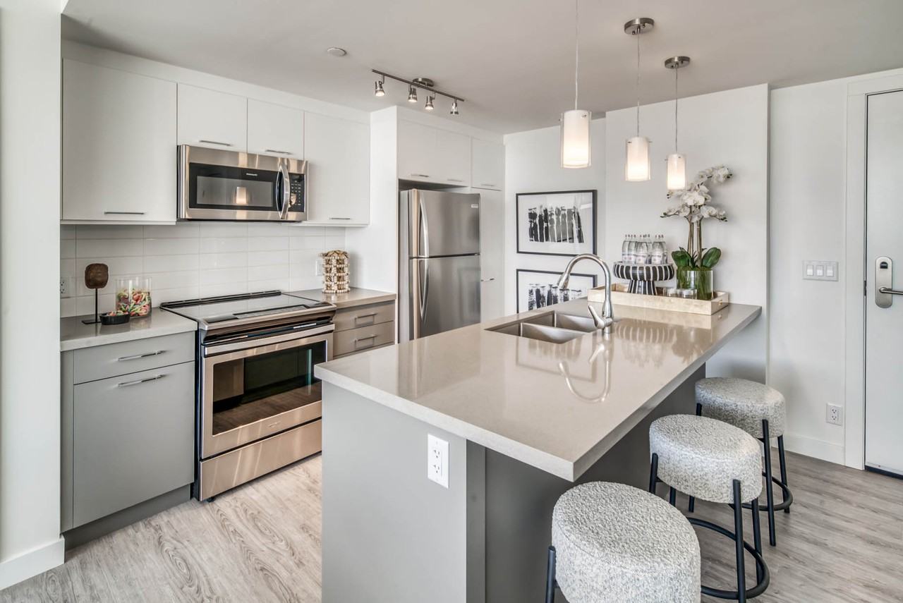 Brio - Photo 3 of 12