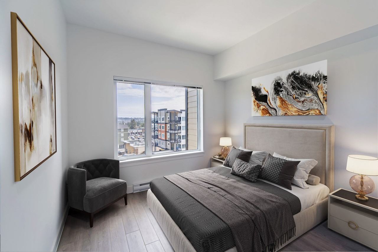 Aurora - Photo 7 of 9