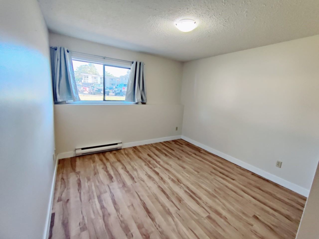 Dawson Place - Photo 5 of 9