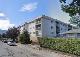 featured image of 241 Scott Ave