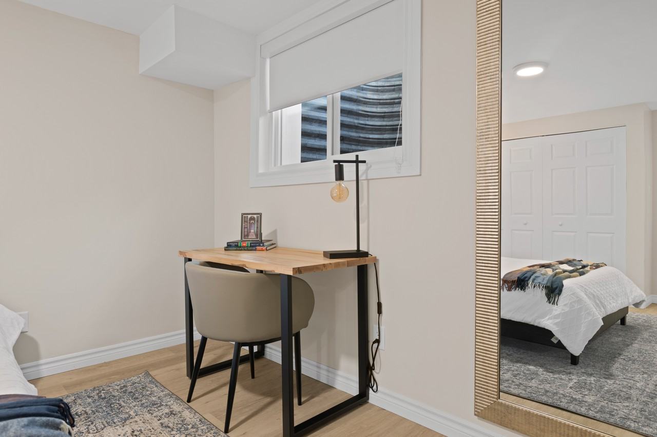 Woodroffe Place - Photo 2 of 27