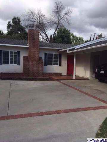 865 Domingo Dr - Photo 2 of 17