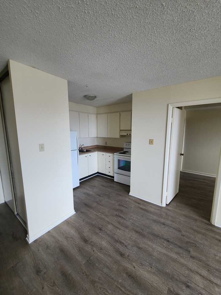 Bronson Place - Photo 7 of 13