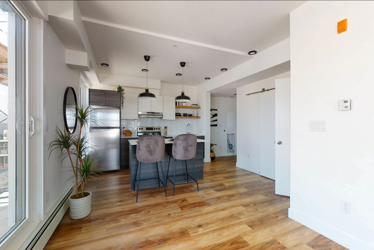 @81 on Whyte Residential - Photo 5 of 25