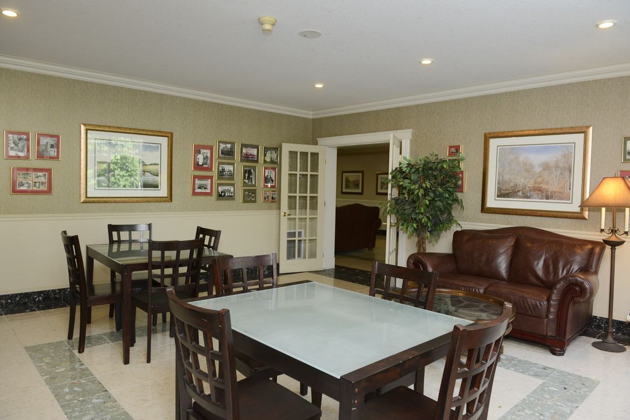 The Riverview - Photo 4 of 10