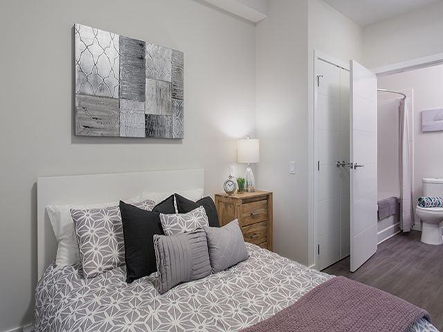 Lynn Creek Apartments - Photo 6 of 19