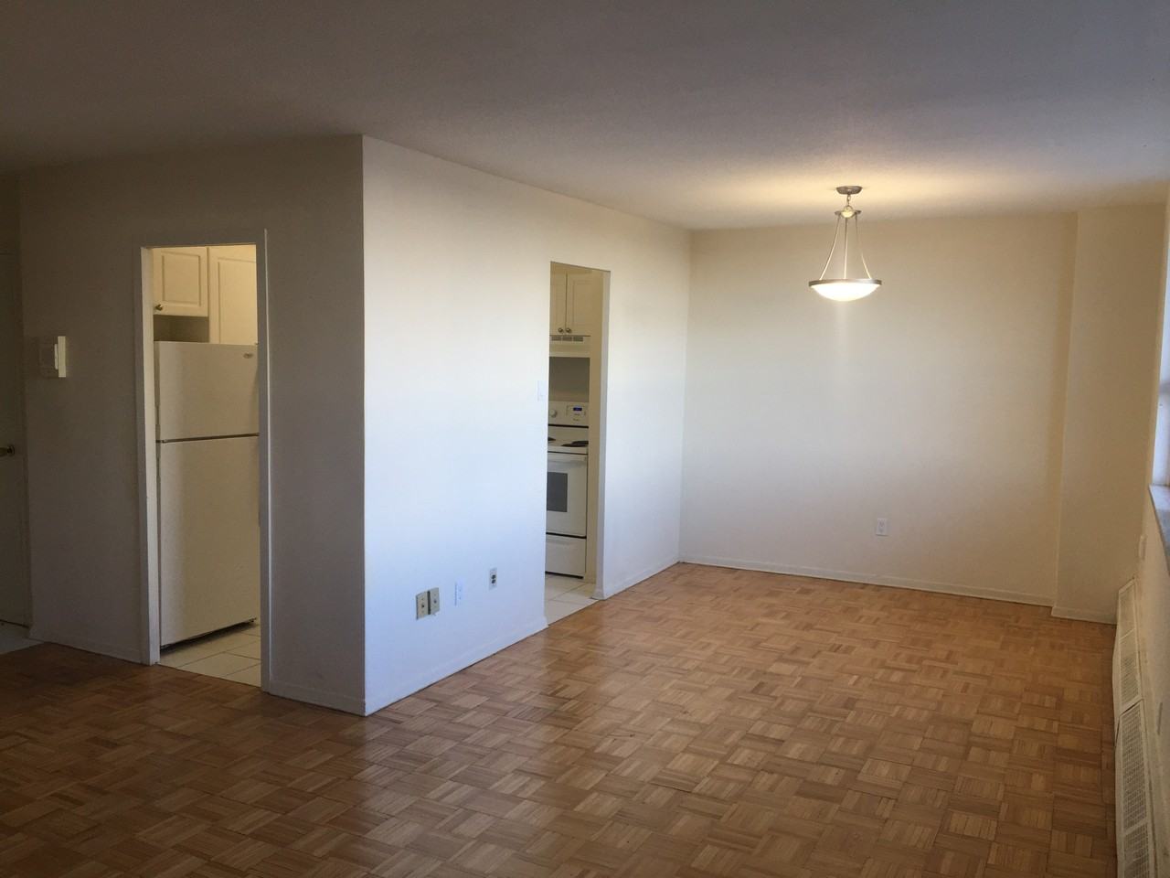 775 Steeles Avenue West - Photo 2 of 8