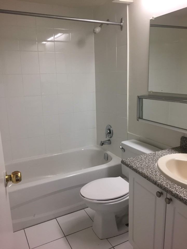 775 Steeles Avenue West - Photo 5 of 8