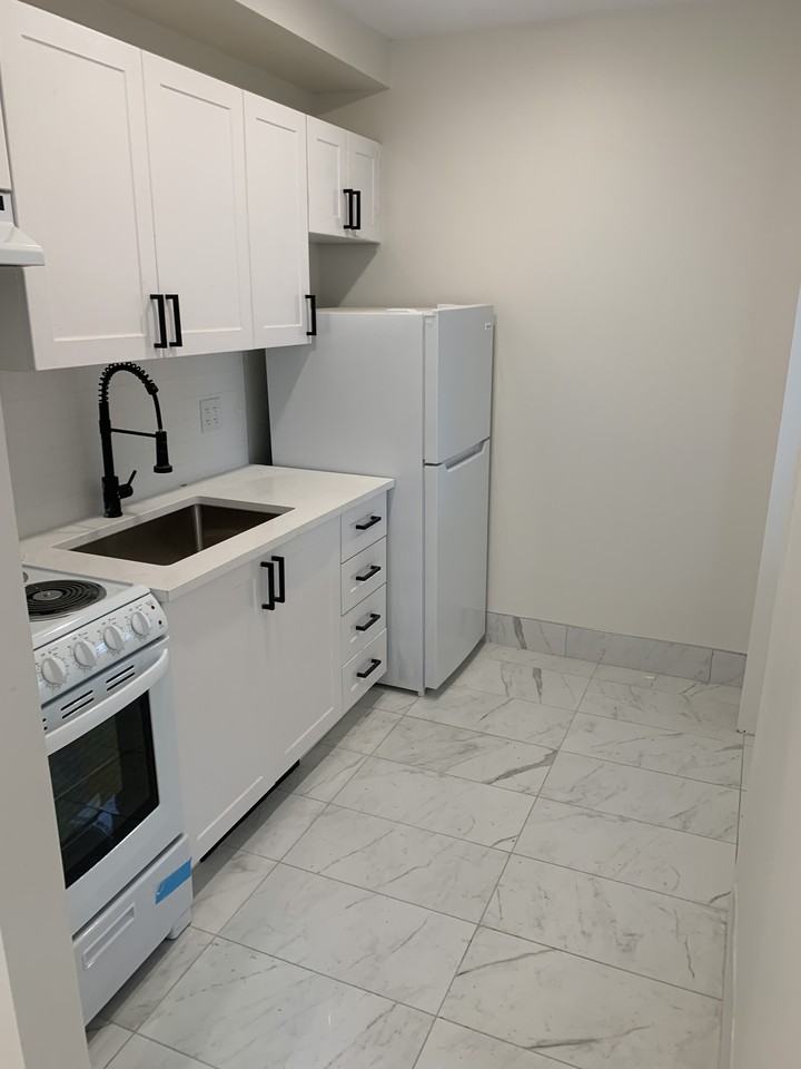 97 MacLaren - Photo 5 of 6