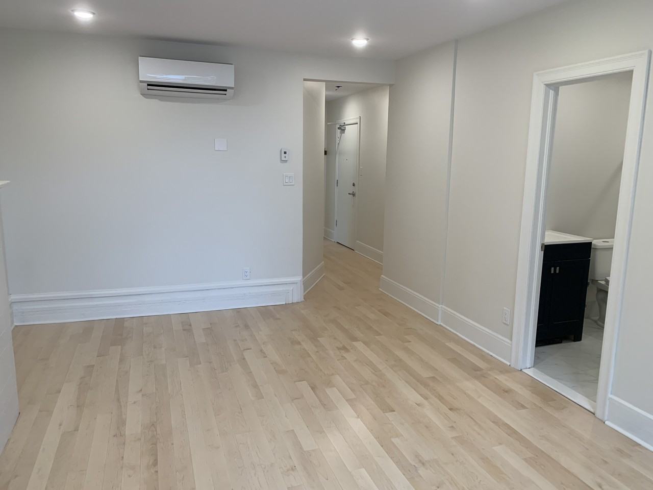 97 MacLaren - Photo 6 of 6