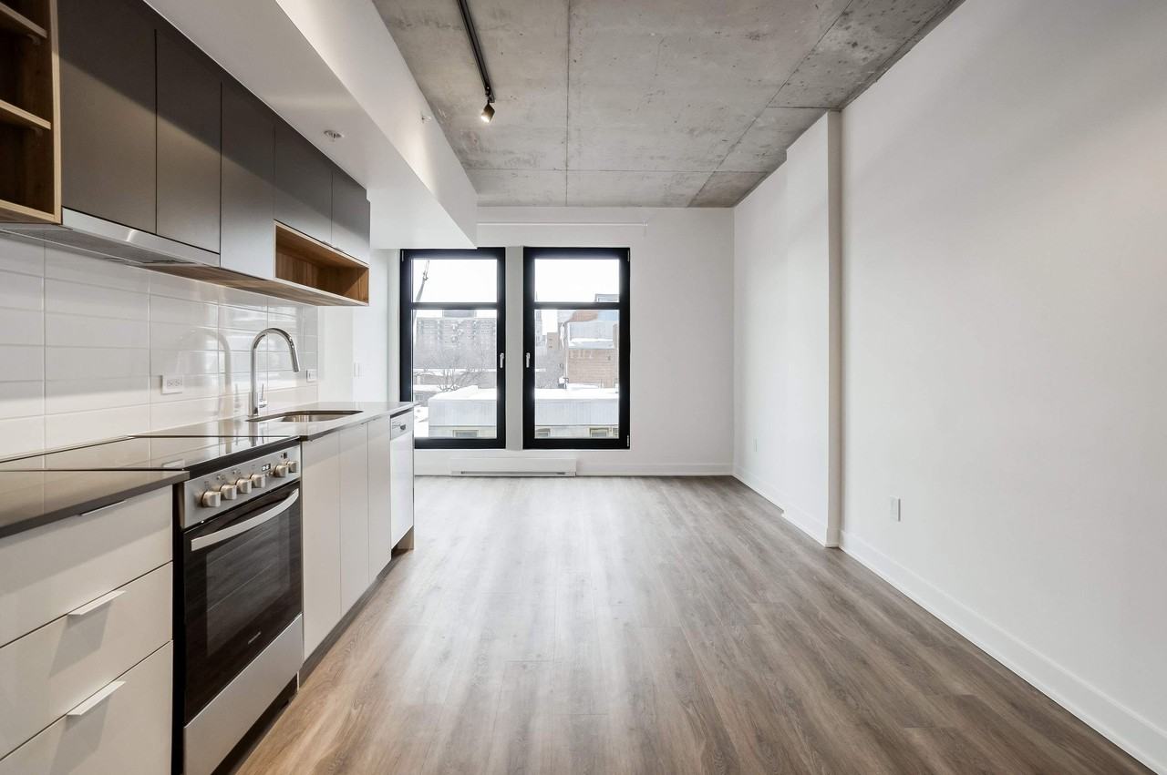 Le Petit Laurent Apartments - 1424 Boul Saint-Laurent Montréal QC