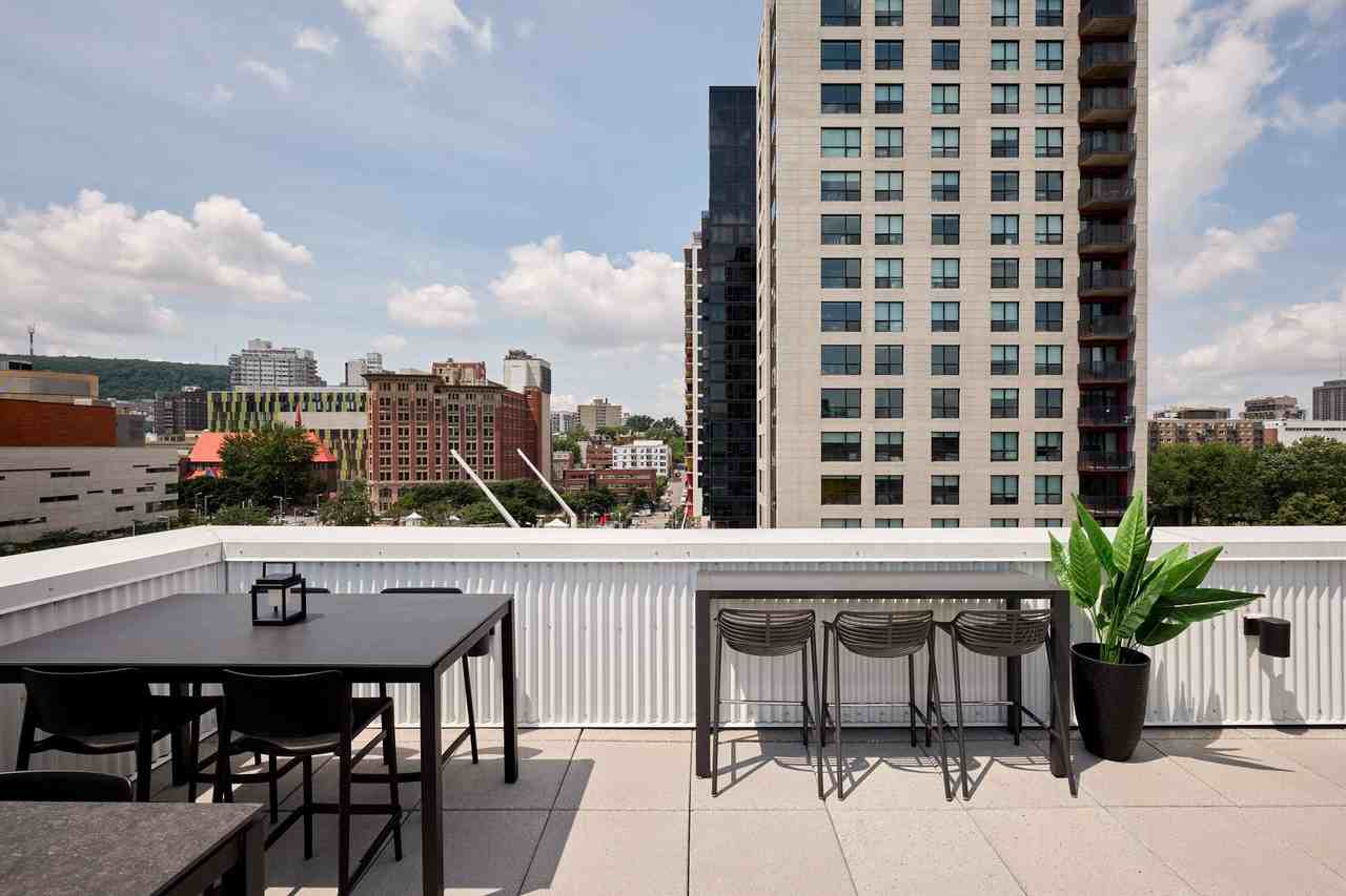 Le Petit Laurent - Photo 6 of 50