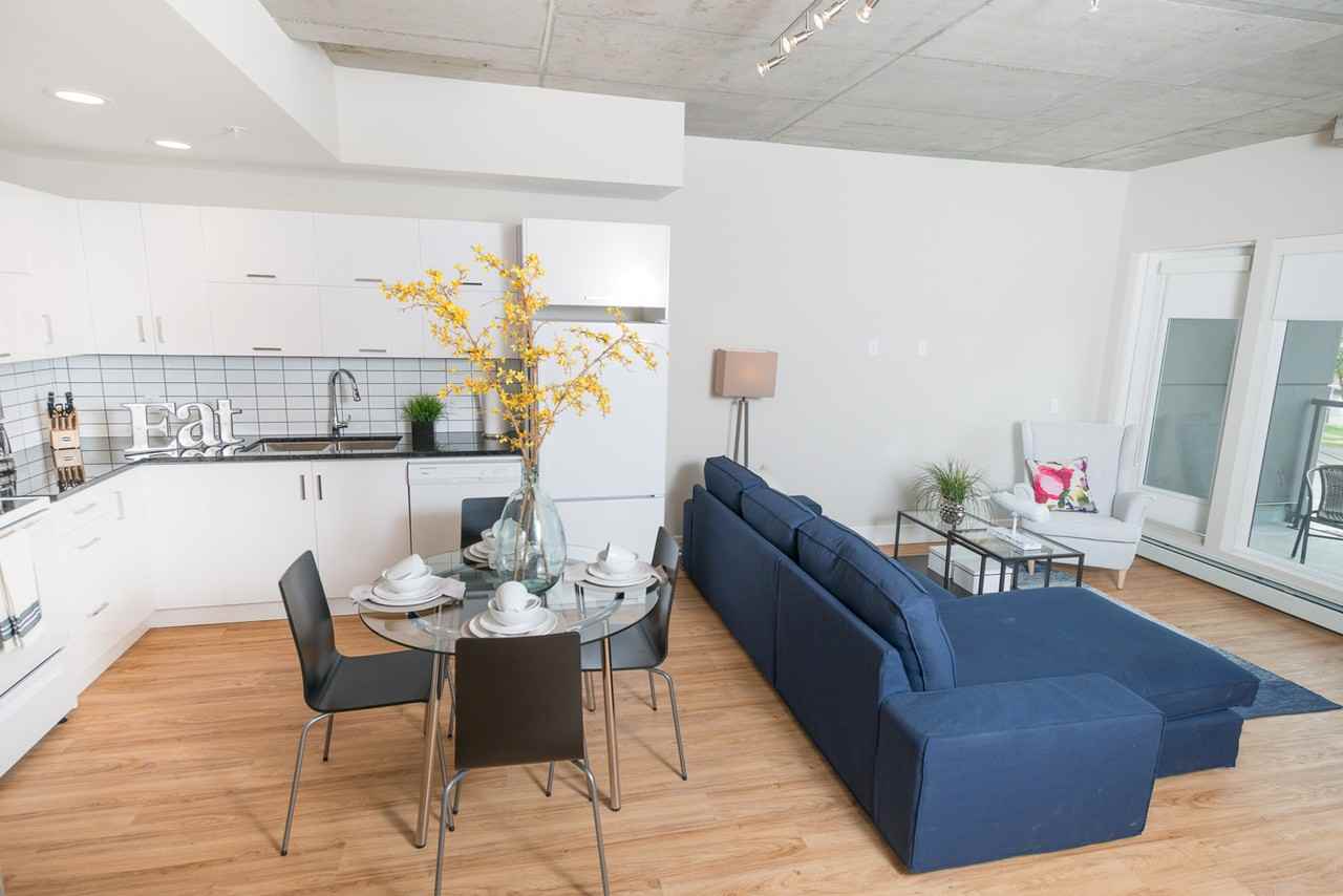 St Claire - Photo 2 of 6