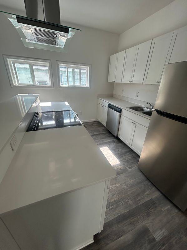 239 6th Ave - Photo 4 of 15